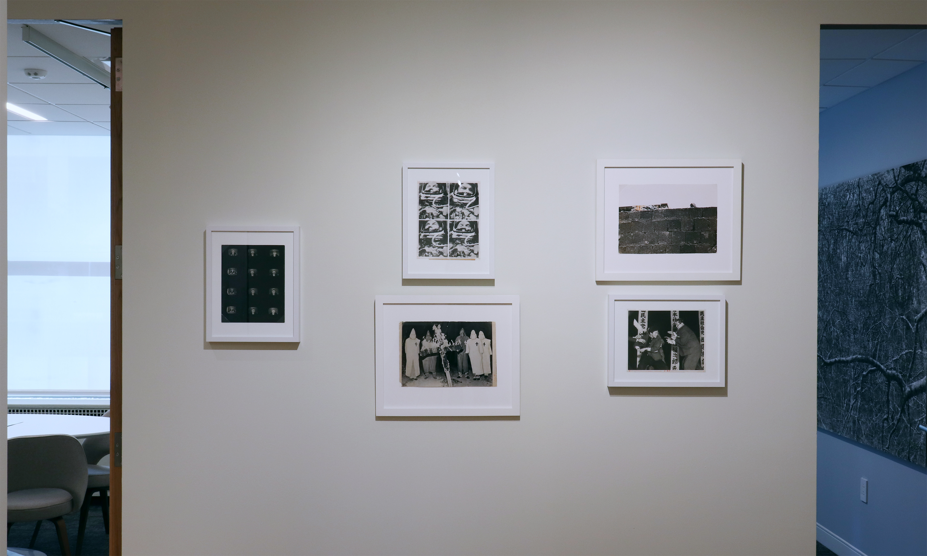 Howard Greenberg Gallery Extra Extra installation view