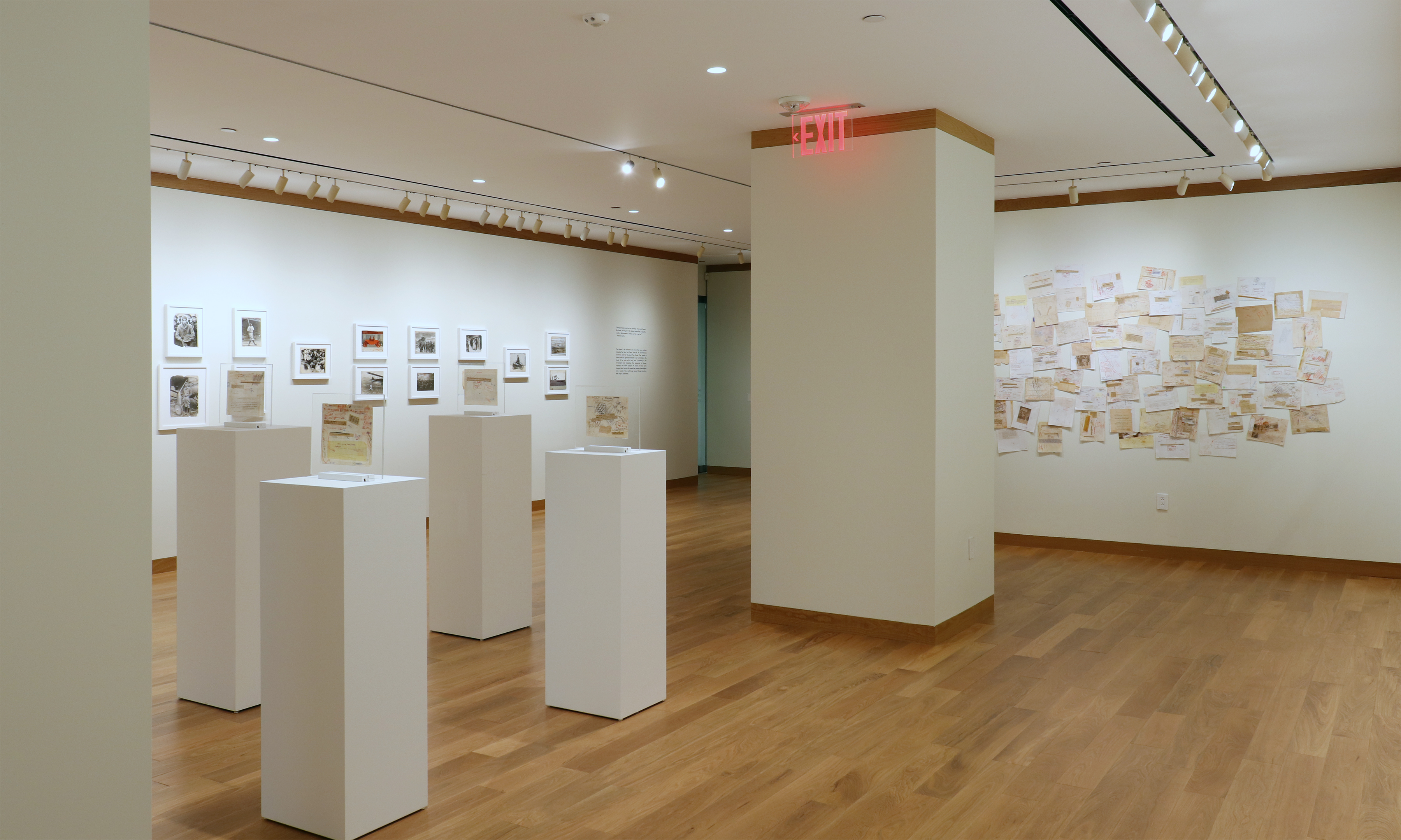 Howard Greenberg Gallery Extra Extra installation view