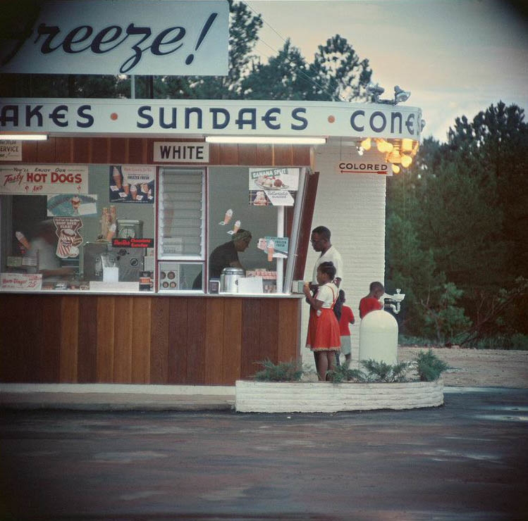 Gordon Parks: Segregation Story at High Museum of Art