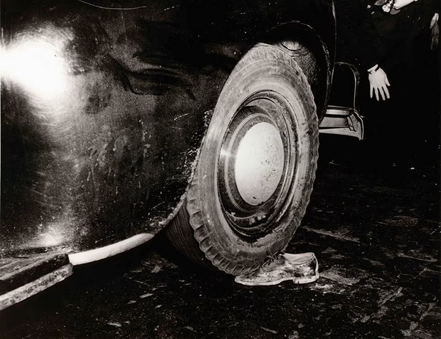 Weegee, Auto accident, c.1940