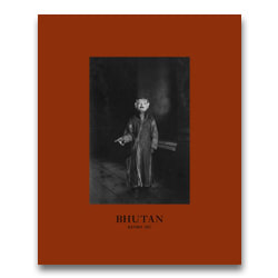 Kenro Izu - Bhutan: The Sacred Within - Howard Greenberg Gallery - Nazraeli Press - 2008